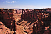 Rock spires in side canyon of Colorado River, White Rim Drive, White Rim Trail, Island in the Sky, Canyonlands National Park, Moab, Utah, Southwest, USA, America