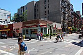 USA, New York City, Manhattan, Lower East Side, Orchard street @ Stanton street, street scenes