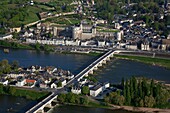 France, Indre-et-Loire (37), Amboise, situated on the banks of the Loire, the town is dominated by its famous castle, city of art and history, (aerial photo)