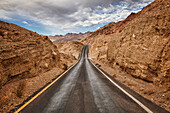 Narrow road through Death Valley National Park, Death Valley, California, USA, Narrow road through Death Valley