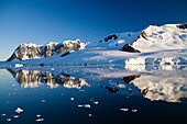 Wiencke Insel bei Port Lockroy, Neumayer Kanal, Palmer Archipel, Grahamland, Antarktische Halbinsel, Antarktis
