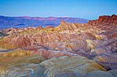 Sonnenaufgang am Zabriskie Point, Death Valley, Panamint Mountains, Death Valley National Park, Kalifornien, USA, Amerika