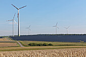 Wind farm and solar field along the A 14 near Bockelwitz, alternative power, Saxony, Germany