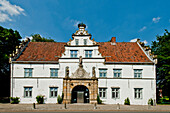 Torhaus Schloss vor Husum, Vertretung der IHK, Husum, Nordfriesland, Schleswig Holstein, Deutschland