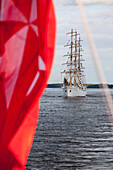 Windjammer tall sailing ship Dar Mlodziezy on Elbe river following Hamburg harbor birthday celebrations, Hamburg, Germany, Europe