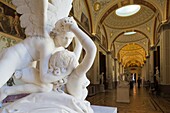 Russia, Saint Petersburg, Center, Winter Palace, Hermitage Museum, Kiss of Cupid and Psyche, statue by Antonio Canova