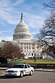 Washington, DC - Police guading the U S  Capitol