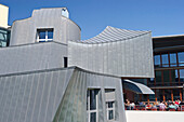 Aussenansicht des Vitra Verwaltungsgebäudes, Architekt Frank O. Gehry, Basel, Schweiz, Europa