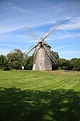 Old Hook Windmill, East Hampton, The Hamptons, Long Island, New York, USA