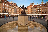 The Mermaid of Warsaw, in the Market Square Old Town  Warsaw, Mazovia, Poland, Europe