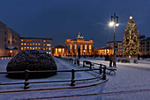 Pariser Platz at night with Christmas Tree and Brandenburg Gate, Berlin, Germany