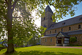 Evangelische Pfarrkirche (13.Jh.), Birnbach bei Altenkirchen, Westerwald, Rheinland-Pfalz, Deutschland, Europa