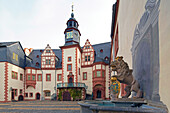 Schloss Weilburg, Innenhof mit Löwenbrunnen, Lahn, Weilburg, Westerwald, Taunus, Hessen, Deutschland, Europa