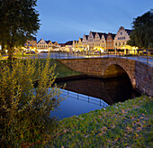 Stepped gable houses, bridge at Mittelburgwall, Market square, Friedrichstadt, Schleswig-Holstein, Germany