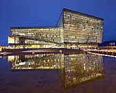 Harpa Konzerthalle und Konferenzzentrum am Hafen, Reykjavik, Hauptstadtregion, Island