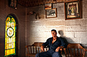 USA, California, Toreador Dennis Borba at his bullfighting school in Escalon, Campo Bravo