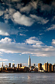 USA, New York, View of the New York City skyline and the East River from the Williamsburg neighborhood of Brooklyn