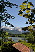 am Barmsee am Karwendelgebirge bei Krün, Landschaften in Bayern, Deutschland