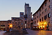 Piazza della Cisterna, San Gimignano, Tuscany, Italy