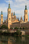 Spain, Aragon, Zaragoza, Basilica de Nuestra Senora del Pilar