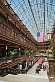 HISTORIC VICTORIAN SHOPPING ARCADE HYATT REGENCY HOTEL DOWNTOWN CLEVELAND OHIO USA