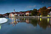 The weir at the River Lech with the historic centre in the background, Landsberg am Lech, Upper Bavaria, Bavaria, Germany