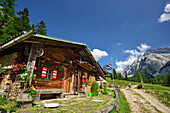 Hut Lafatsch Niederleger and Speckkarspitze, valley of Hinterau, Karwendel range, Tyrol, Austria