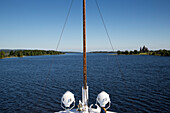Bug von Flusskreuzfahrtschiff MS General Lavrinenkov (Orthodox Cruise Company) auf dem Onegasee, Russland, Europa