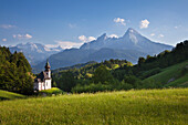 Wallfahrtskirche Maria Gern, Blick zum Watzmann, Berchtesgadener Land, Nationalpark Berchtesgaden, Oberbayern, Bayern, Deutschland