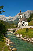 Pfarrkirche von Ramsau, Blick zur Reiteralpe, Ramsau, Berchtesgadener Land, Nationalpark Berchtesgaden, Oberbayern, Bayern, Deutschland