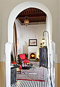 Gästezimmer 3 mit Kamin, Riad Farnatchi, Marrakesch, Marokko