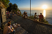 People in a bar, San Rocco, Camogli, province of Genua, Italian Riviera, Liguria, Italia