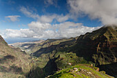 El Valle de Agaete, Tal von Agaete, Vogelperspektive aus den Bergen, Agaete, Westküste, Gran Canaria, Kanarische Inseln, Spanien, Europa