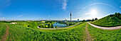 Olympiagelände mit Fernsehturm und BMW Gebäude, München, Bayern, Deutschland