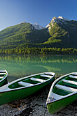 Boote am Hintersee, Berchtesgadener Land, Bayern, Deutschland