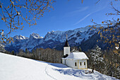 Antoniuskapelle vor Wilder Kaiser mit Totenkirchl, Ellmauer Halt und Sonneck, Kaisertal, Wilder Kaiser, Kaisergebirge, Tirol, Österreich