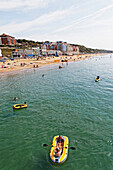 Strandleben bei Boscombe, Bournemouth, Dorset, England, Grossbritannien