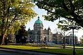 Canada, BC, Victoria. The British Columbia parliament buildings. Built in 1915 in a neo-baroque style. Architect: Francis Rattenbury.