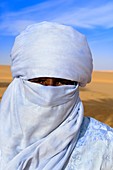 'Tuareg; Close up; special Costume for Festival; Libyan Arab Jamahiriya; Libyan Desert.'