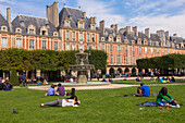 The place des vosges is situated in the marais quarter between the 3rd and 4th arrondissements, it is the oldest square in paris, paris (75), ile-de-france, france
