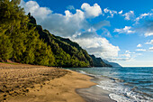 Kee beach on the Napali coast, Kauai, Hawaii, United States of America, Pacific