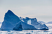 Iceberg near the Cumberland Peninsula, Baffin Island, Nunavut, Canada, North America
