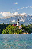 Blejski Otok Island with Santa Maria Church, Lake Bled, Gorenjska, Julian Alps, Slovenia, Europe