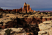 THE NEEDLES, PATTERNS FORMED BY EROSION IN SANDSTONE, CANYONLANDS NATIONAL PARK, UTAH, USA
