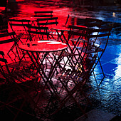 Table And Chairs, Manhattan, New York City, Usa