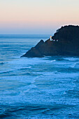'Oregon, United States Of America; Heceta Head Lighthouse At Morning Light Along The Coast Of The Pacific Ocean'