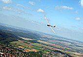 Luftaufnahme von Segelflugzeug während Rundflug, Odershausen, Bad Wildungen, Nordhessen, Hessen, Deutschland, Europa