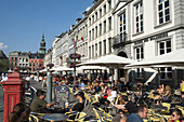 Restaurants und Cafés auf Grand Place, Mons, Hennegau, Wallonie, Belgien, Europa