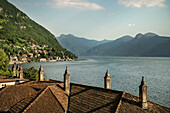 Blick über Villa Monastero und Comer See, Varenna, Lago di Como, Lombardei, Italien, Europa