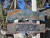 Schild im Hafen von Sabtang, Sabtang Insel, Batanes, Philippinen, Asien